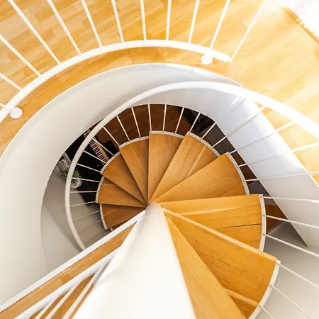 Apartment 130 Qm Maisonette-penthouse - Dachterrasse Mit Exklusivem Panoramablick *