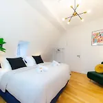 130 Qm Maisonette-penthouse - Dachterrasse Mit Exklusivem Panoramablick Apartman *