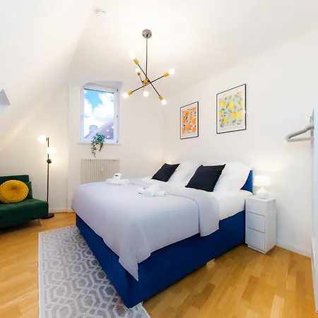 Lägenhet 130 Qm Maisonette-penthouse - Dachterrasse Mit Exklusivem Panoramablick